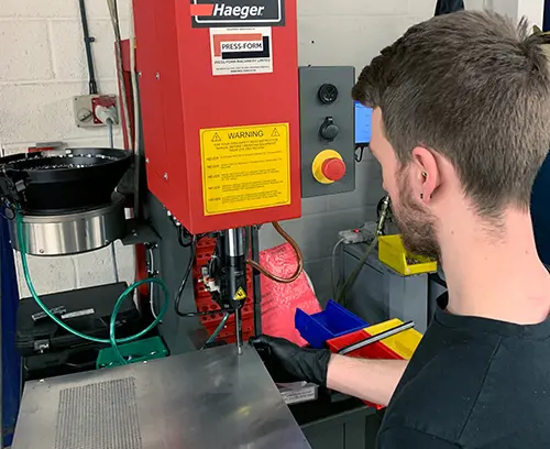 Our modern automated inserting machines ensure accurate fitting of threaded inserts.